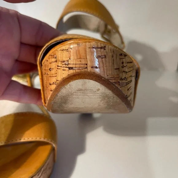 MICHAEL Michael Kors | Goldenrod Leather and Cork Platform Sandals - Picture 6 of 13